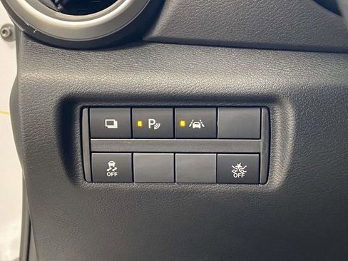 New 2025 Nissan Versa S w/ Trunk Package image 17