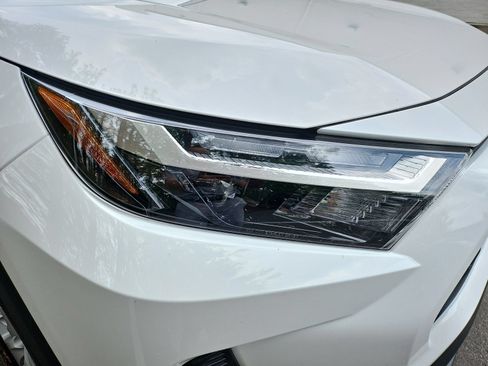 Used 2025 Toyota RAV4 LE FWD image 13