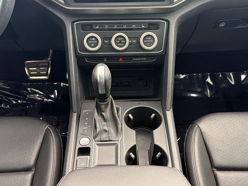 Used 2021 Volkswagen Atlas SE w/ Panoramic Sunroof Package FWD image 20