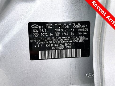 Used 2012 Hyundai Elantra GLS image 9