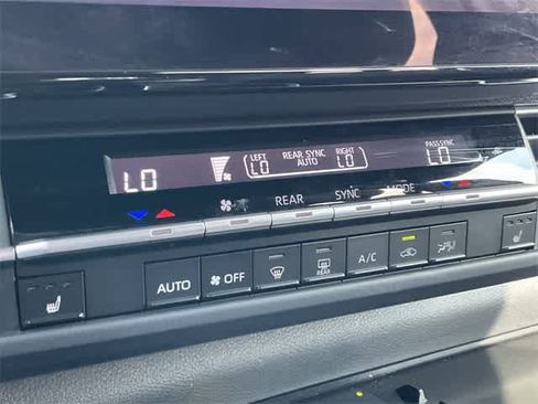 Used 2025 Toyota Sienna XSE image 24