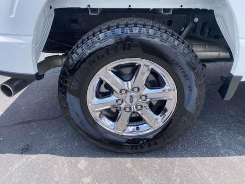 Used 2025 Ford F150 XLT w/ Equipment Group 301A Standard AWD/4WD image 9