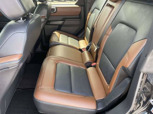 Used 2024 Ford Bronco Outer Banks AWD/4WD image 12