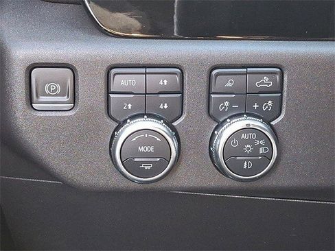 Used 2024 GMC Sierra 1500 SLT w/ SLT Premium Plus Package image 25