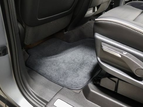 Used 2023 Cadillac Escalade Premium Luxury image 61