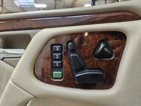 Used 1998 Mercedes-Benz E 320 Sedan image 34