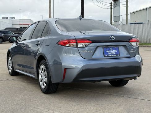 Used 2024 Toyota Corolla LE FWD image 7