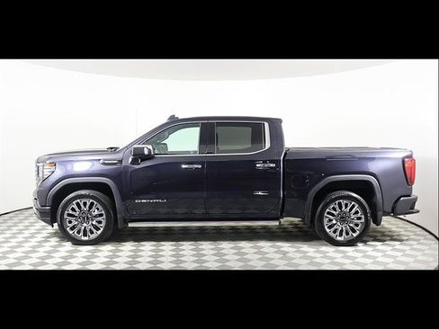 Used 2025 GMC Sierra 1500 Denali Ultimate AWD/4WD image 1