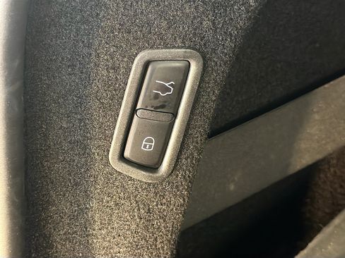 Used 2019 Maserati Levante S GranSport AWD/4WD image 32
