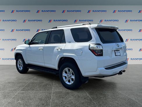 Used 2019 Toyota 4Runner SR5 Premium w/ Convenience Package AWD/4WD image 3