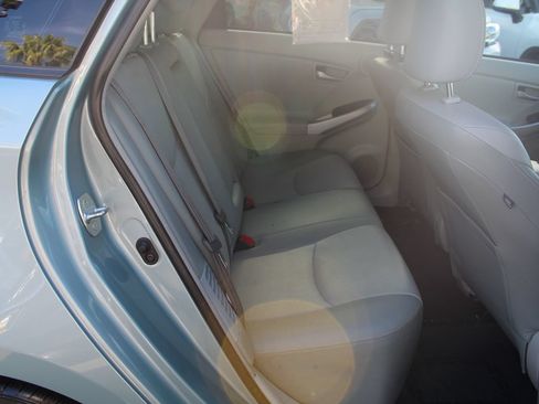 Used 2015 Toyota Prius Four FWD image 21