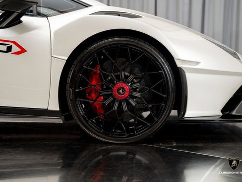 Used 2023 Lamborghini Huracan STO image 43
