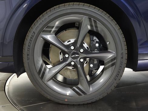 Used 2026 Genesis GV70 3.5T Sport Prestige image 8