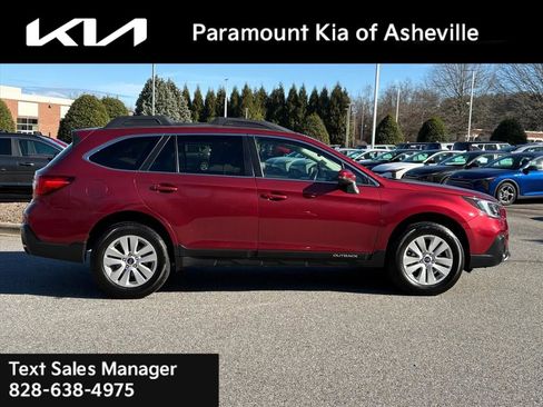 Used 2019 Subaru Outback 2.5i Premium image 6