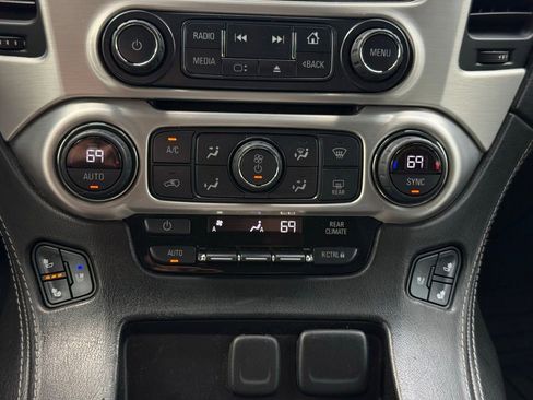 Used 2017 GMC Yukon XL SLT w/ Premium Edition AWD/4WD image 33