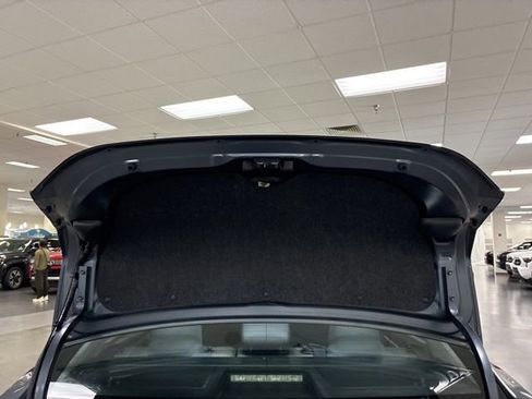 Used 2017 Toyota Corolla LE w/ Carpet Mat Package (TMS) FWD image 16