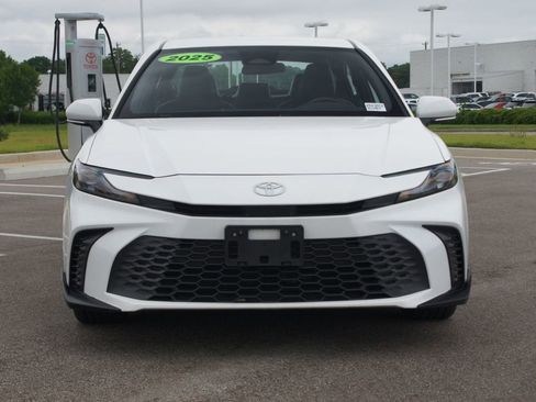 Used 2025 Toyota Camry SE FWD image 24