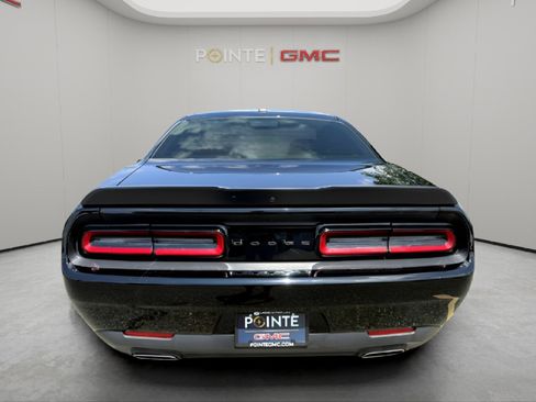 Used 2022 Dodge Challenger SXT w/ Blacktop Package image 4