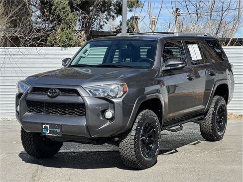Used 2015 Toyota 4Runner SR5 Premium AWD/4WD image 6