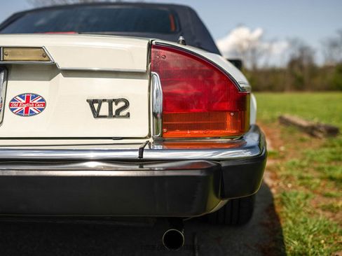 Used 1989 Jaguar XJS V12 Convertible image 71
