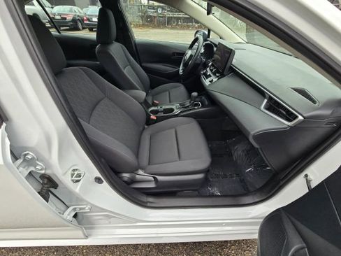 Used 2024 Toyota Corolla LE image 15
