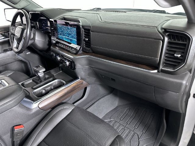 Used 2022 GMC Sierra 1500 SLT w/ SLT Premium Plus Package AWD/4WD image 30