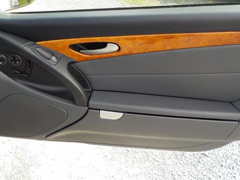 Used 2005 Mercedes-Benz SL 500 image 18