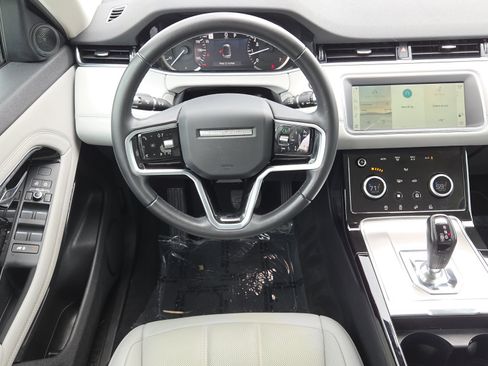 Used 2022 Land Rover Range Rover Evoque S AWD/4WD image 10