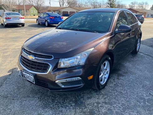 Used 2015 Chevrolet Cruze LT image 7