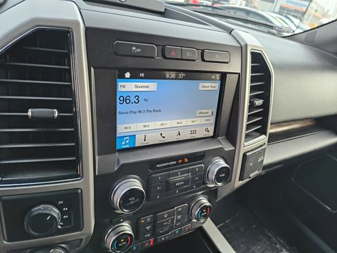 Certified 2018 Ford F150 Lariat w/ Equipment Group 502A Luxury image 15