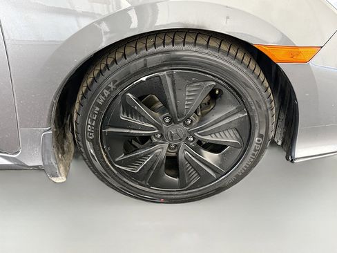 Used 2018 Honda Civic EX image 32