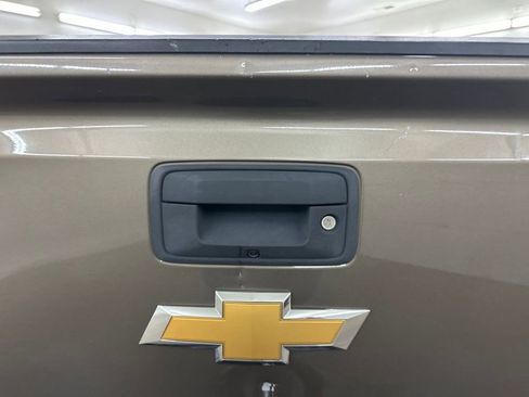 Used 2014 Chevrolet Silverado 1500 LTZ Z71 w/ LTZ Plus Package AWD/4WD image 15