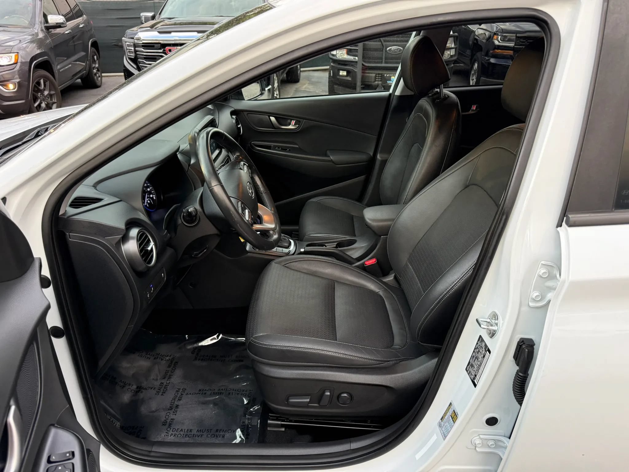 Used 2018 Hyundai Kona Limited AWD/4WD image 17