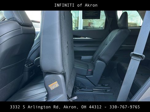 Used 2025 INFINITI QX60 Pure image 41