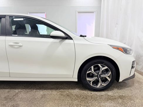 Used 2019 Kia Forte LXS image 8