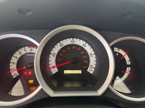 Used 2014 Toyota Tacoma 4x4 Double Cab image 8