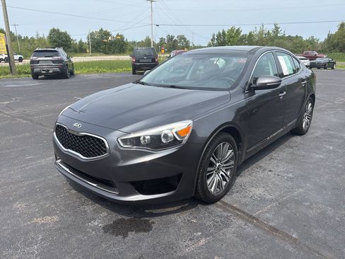 Used 2016 Kia Cadenza Premium FWD image 2
