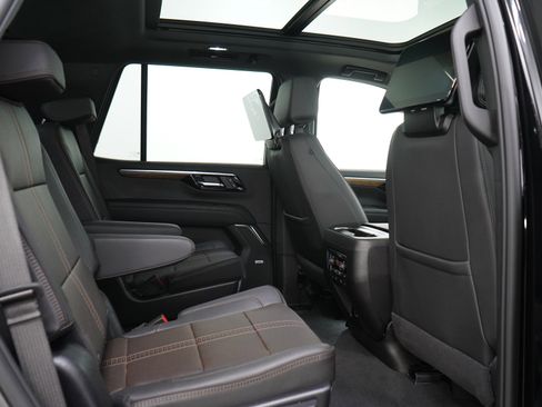 Used 2026 Chevrolet Tahoe High Country AWD/4WD image 15