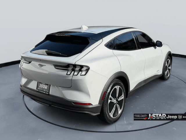 Used 2022 Ford Mustang Mach-E Select RWD image 5