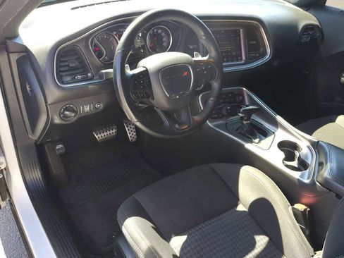 Used 2018 Dodge Challenger R/T image 15