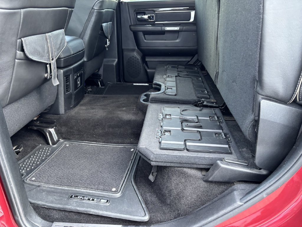 Used 2015 RAM 3500 Laramie Longhorn AWD/4WD image 25