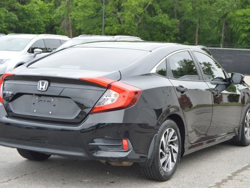 Used 2016 Honda Civic EX image 6