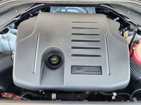 New 2026 Land Rover Range Rover Long Wheelbase SE image 33