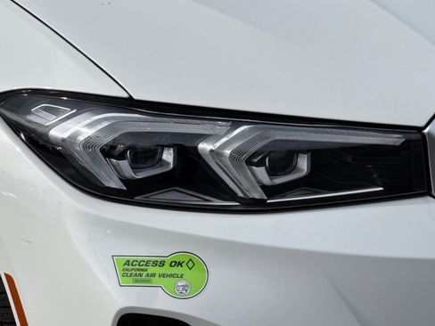 Certified 2023 BMW 330e 330e w/ Premium Package image 10