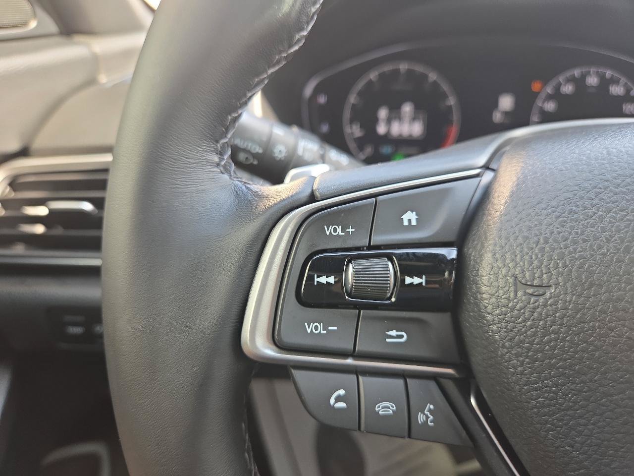 Used 2022 Honda Accord Sport image 14