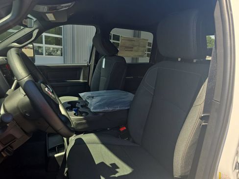 New 2026 RAM 3500 Tradesman AWD/4WD image 15