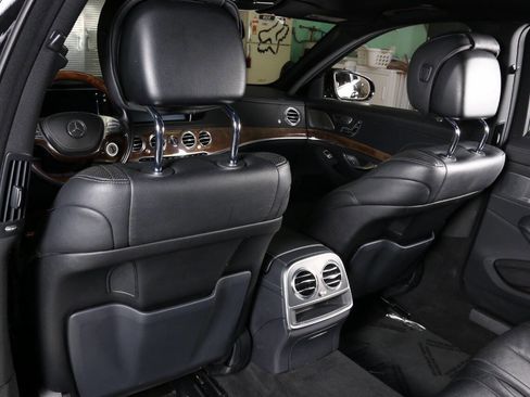 Used 2016 Mercedes-Benz S 550 4MATIC Sedan w/ Premium Package image 42