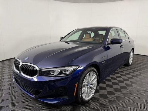 Used 2023 BMW 330e xDrive w/ Premium Package AWD/4WD image 1