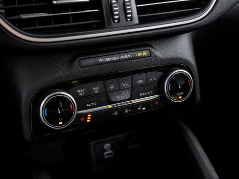 Used 2022 Ford Escape SE w/ Convenience Package image 35