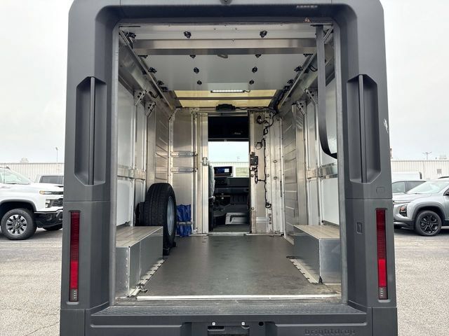 Used 2024 Chevrolet Brightdrop 400 w/ Commercial Equipment Package AWD/4WD image 14